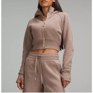 NWT LULULEMON SCUBA HOODIE